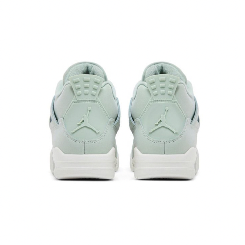 Jordan 4 Retro ‘Abundance’