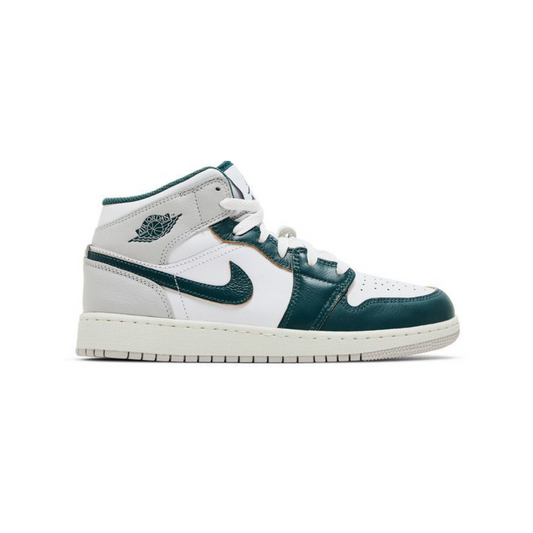 Jordan 1 Mid “Oxidized Green”